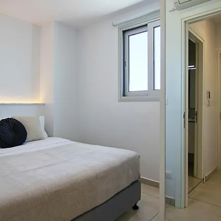 Phaedrus Living - Seaside Executive Flat Harbour 203 Apartment Paphos