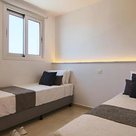 Apartment Phaedrus Living - Seaside Executive Flat Harbour 203
